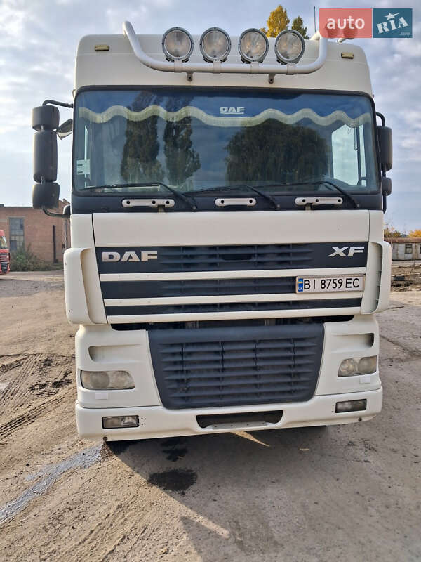 Контейнеровоз DAF XF 95 2005 в Полтаве