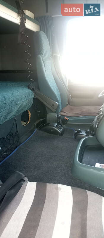 Тягач DAF XF 95 2006 в Дніпрі