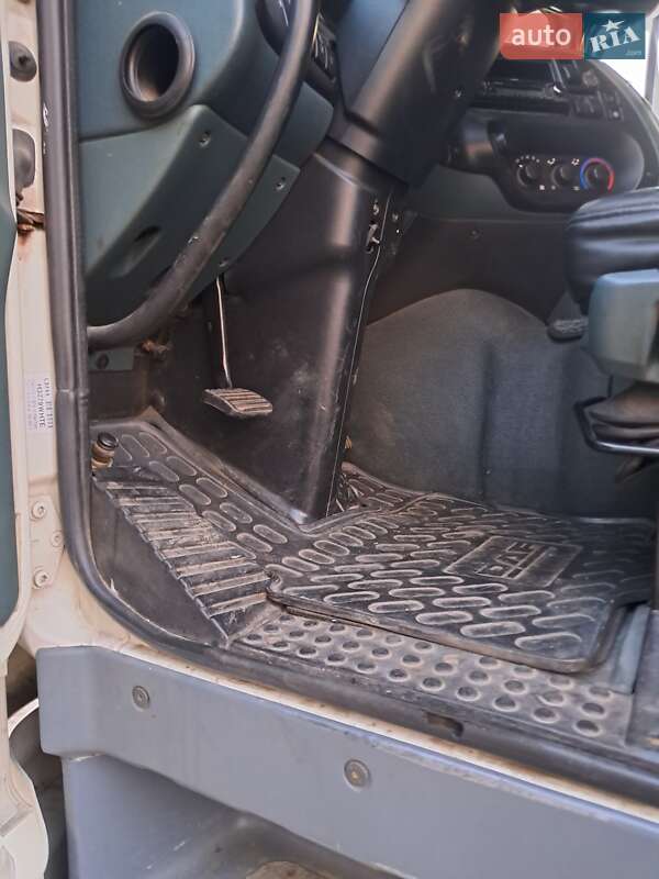 Тягач DAF XF 95 2006 в Борисполі