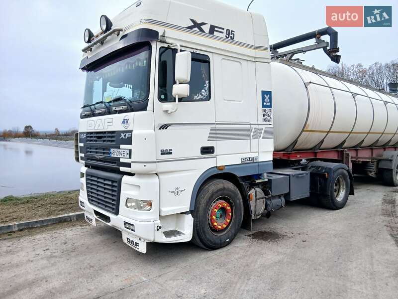 Тягач DAF XF 95 2006 в Гайсину