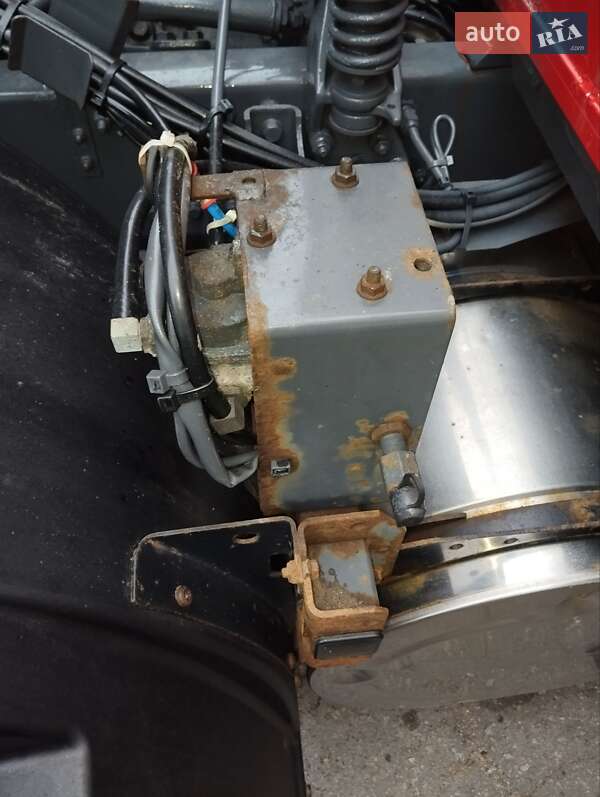 Вантажний фургон DAF XF 95 2006 в Кременчуці