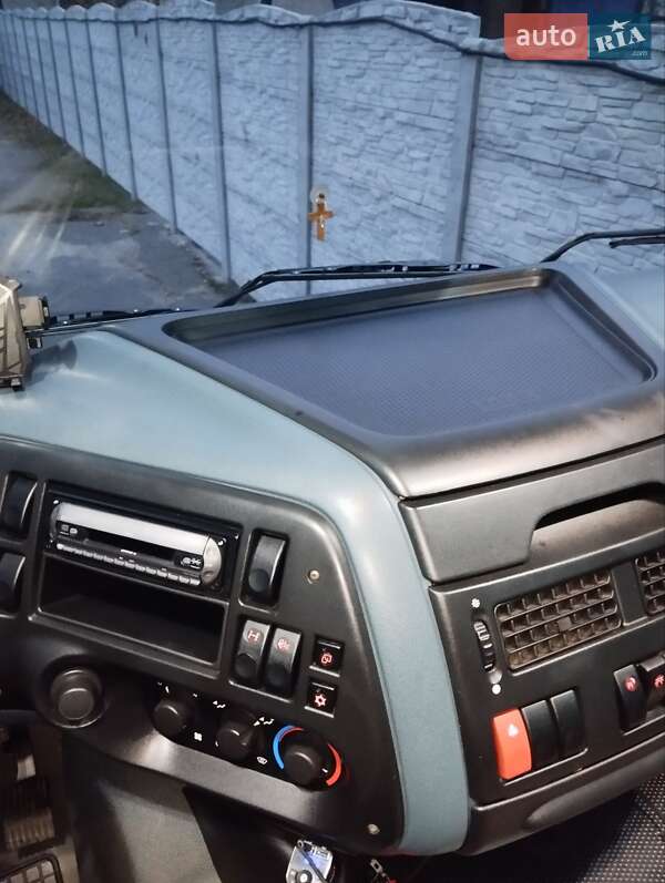 Вантажний фургон DAF XF 95 2006 в Кременчуці