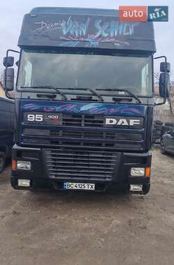 Грузовой фургон DAF XF 95 1995 в Яворове