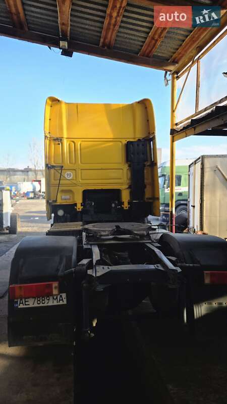 Тягач DAF XF 95 2003 в Каменском