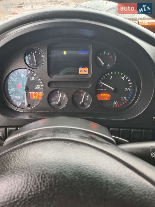 Тягач DAF XF 95 2003 в Варві