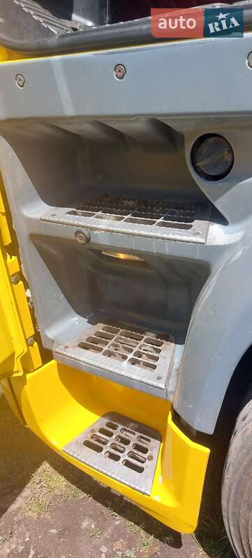 Тягач DAF XF 95 2006 в Долинской