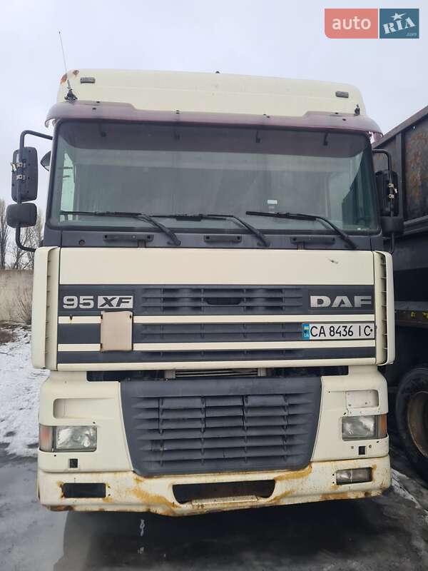 Тягач DAF XF 95 2001 в Черкассах