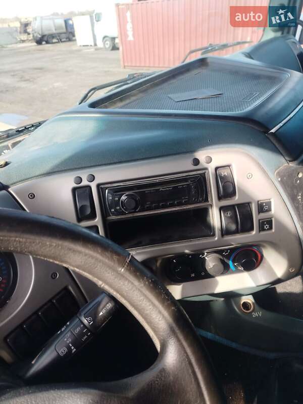 Тягач DAF XF 95 2006 в Одессе