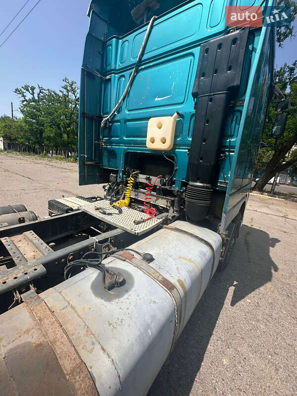 Зерновоз DAF XF 95 2000 в Николаеве