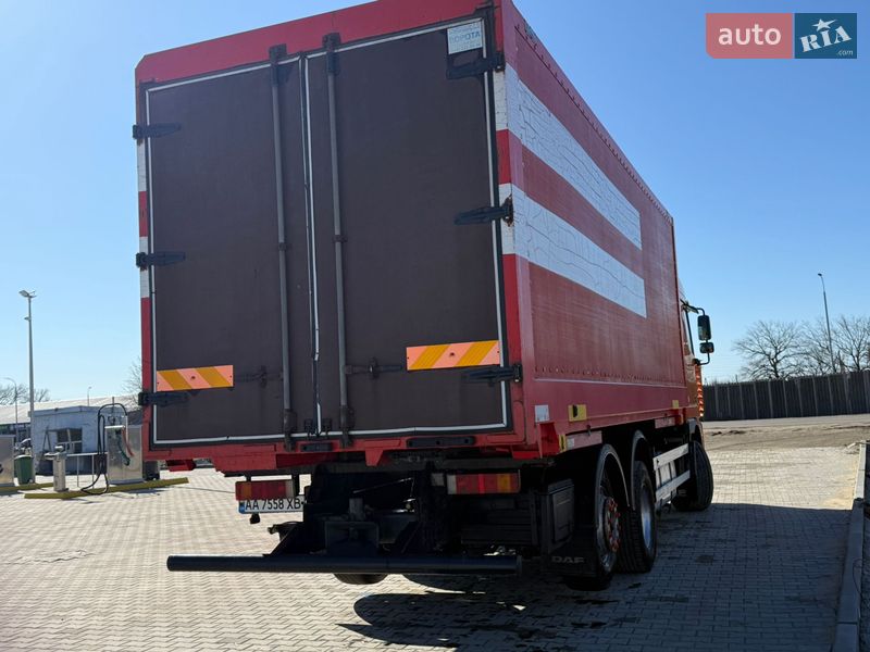 Контейнеровоз DAF XF 95 2002 в Вознесенську