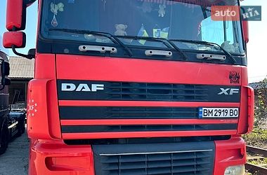 Тягач DAF XF 95 2004 в Ромнах