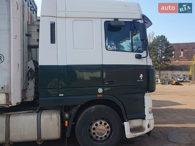 Тягач DAF XF 95 2006 в Днепре