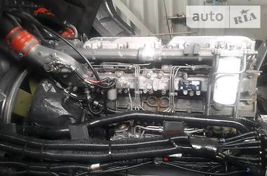 Тягач DAF XF 2000 в 
