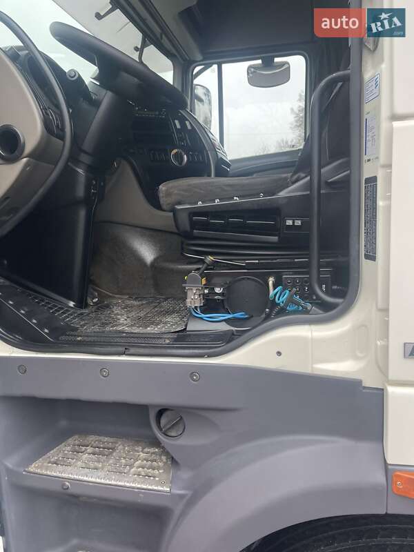 Тягач DAF XF 2011 в Ровно