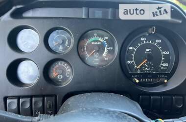 Тягач DAF XF 2000 в 