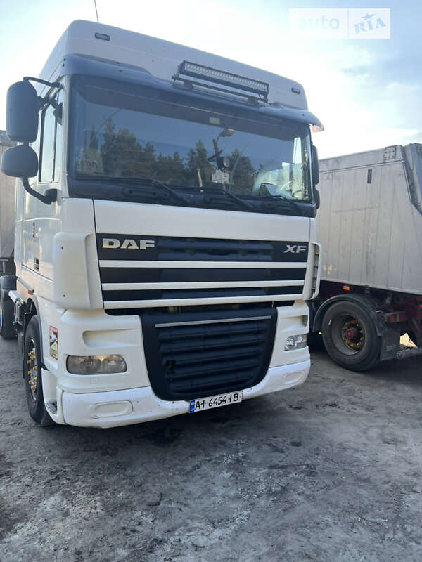 Тягач DAF XF 2013 в Киеве фото Тягач DAF XF 2013 в Киеве
