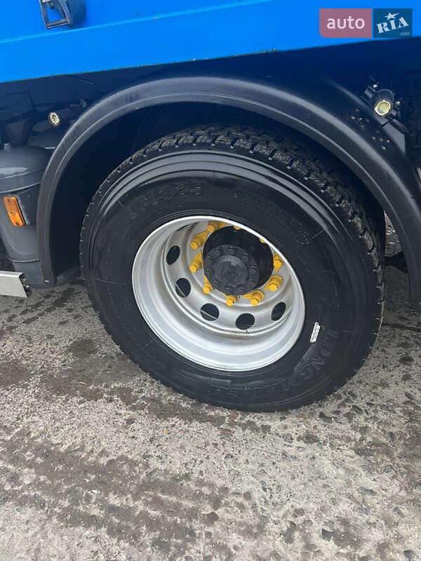 Контейнеровоз DAF XF 2005 в Одессе