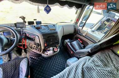 Тягач DAF XF 2007 в 