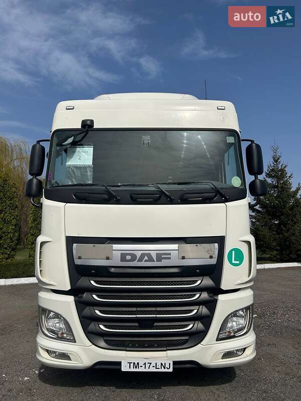 Тягач DAF XF 2015 в Киеве