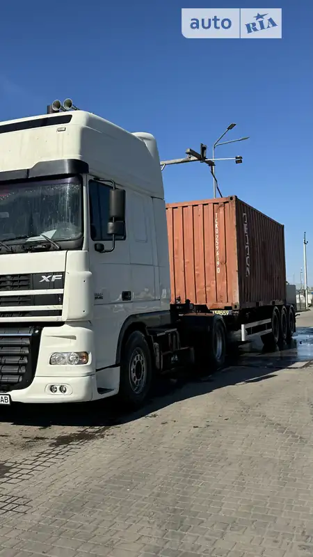 Тягач DAF XF 2006 в 