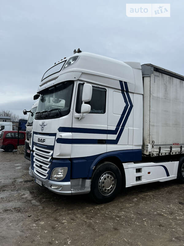 Тягач DAF XF 2016 в Зборові