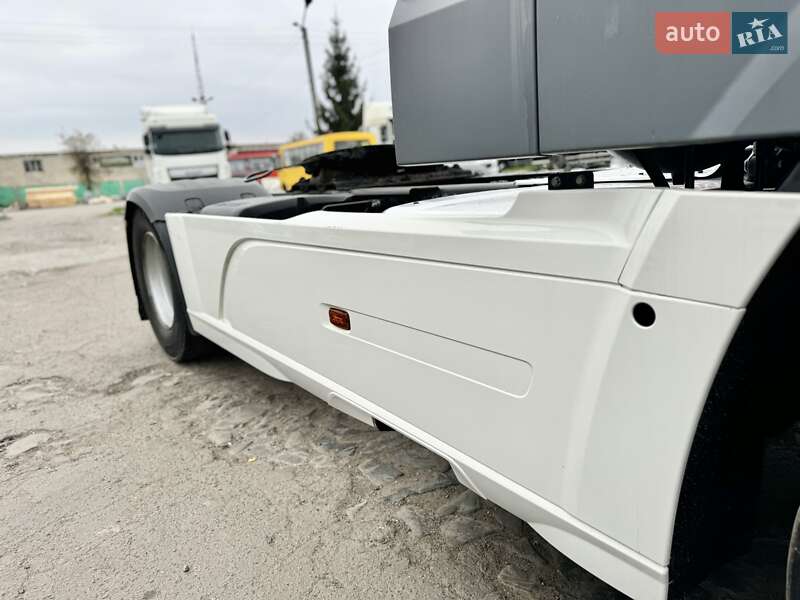 Тягач DAF XF 2017 в Ровно
