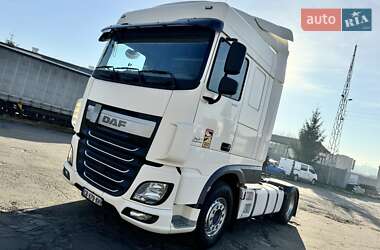 Тягач DAF XF 2015 в Рівному