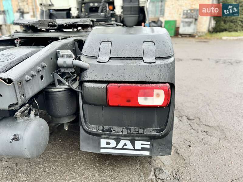 Тягач DAF XF 2015 в Ровно