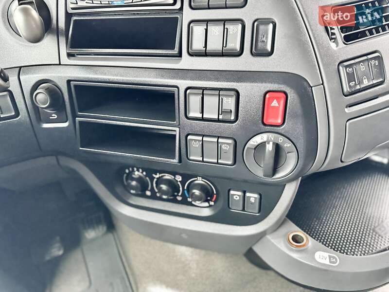 Тягач DAF XF 2015 в Ровно