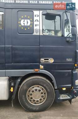 Тягач DAF XF 2005 в 