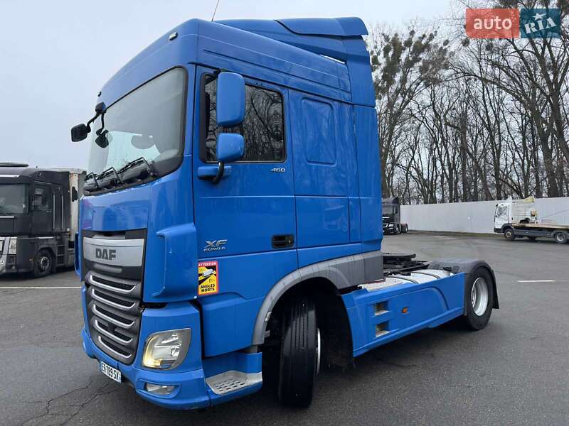 Тягач DAF XF 2017 в 