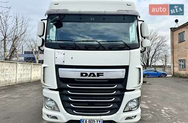 Тягач DAF XF 2016 в Ровно