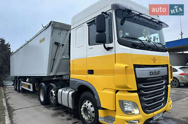 Тягач DAF XF 2016 в Умані