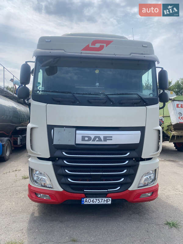 Тягач DAF XF 2015 в Киеве