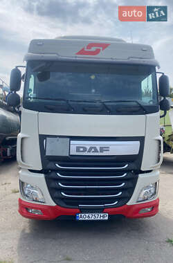 Тягач DAF XF 2015 в 