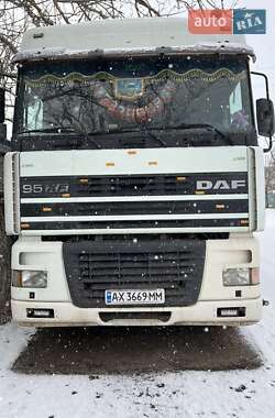 Зерновоз DAF XF 2000 в Балте