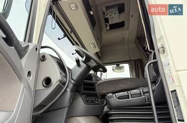 Тягач DAF XF 2015 в 