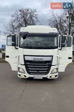 Тягач DAF XF 2015 в Ровно