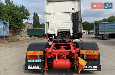 Тягач DAF XF 2011 в 