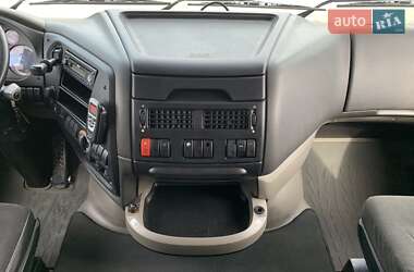 Тягач DAF XF 2011 в 