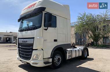 Тягач DAF XF 2015 в 