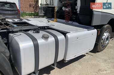 Тягач DAF XF 2015 в 