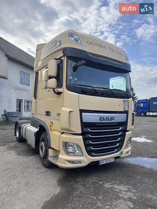 Тягач DAF XF 2016 в Мукачевому
