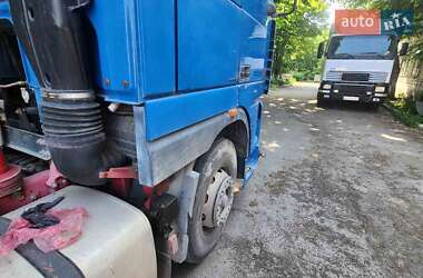Тягач DAF XF 2002 в 
