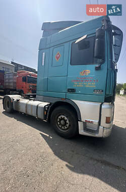 Тягач DAF XF 2000 в 