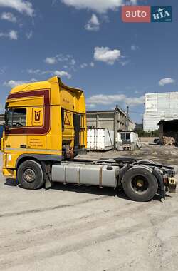 Тягач DAF XF 2007 в 