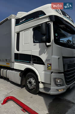 Тягач DAF XF 2015 в 