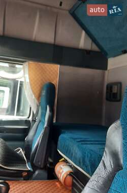 Тягач DAF XF 2005 в 