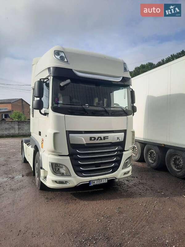 Тягач DAF XF 2018 в 