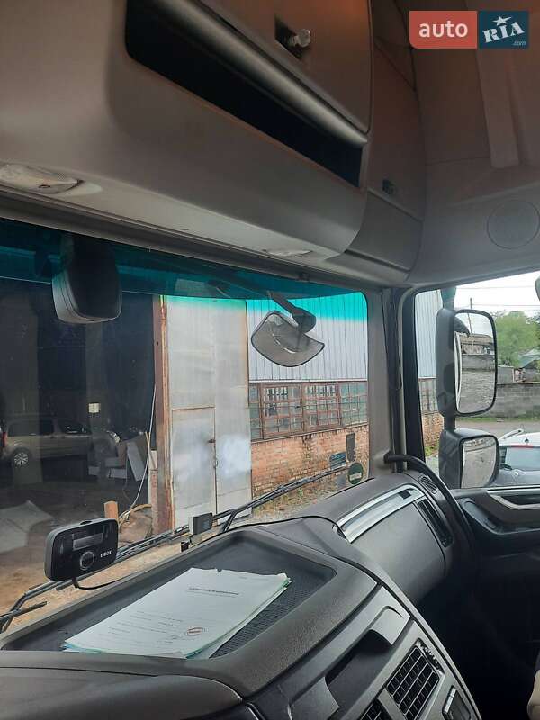 Тягач DAF XF 2018 в Ровно